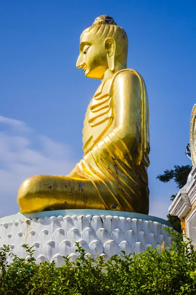 Golden Buddha — Stock Photo, Image