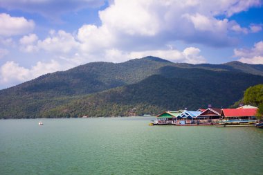 sal'da Bhumibol dam, Tayland
