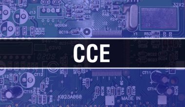 Bilgisayar anakartlı CCE konsepti. Teknoloji anakartının dijital teknolojisi üzerine yazılmış CCE metni. Yazdırılmış devre kartı olan CCE ve Entegre devre Backgroun 'u kapat