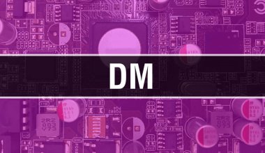 Devre Panosundaki Bilgisayar Çipi kullanılarak DM konsepti illüstrasyonu. DM, entegre devre levha arkaplanını kapat. Elektronik Bilgisayar Donanım Teknolojisi Anakart Dijital Çip arka grubunda DM