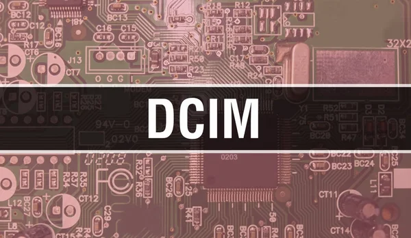 Elektronik Bilgisayar Donanım Teknolojisi geçmişi olan bir DCIM. Elektronik Entegre Devre ve DCIM ile soyut arka plan. Elektronik Devre Kurulu. Bilgisayar Entegre Devre Domuzlu DCIM