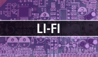 Devre panosundaki bilgisayar çipini kullanarak Li-Fi tasviri. Tümleşik devre levha arka planının Li-Fi 'si. Elektronik Bilgisayar Donanım Teknolojisi Anakart Dijital Chi üzerine Li-Fi