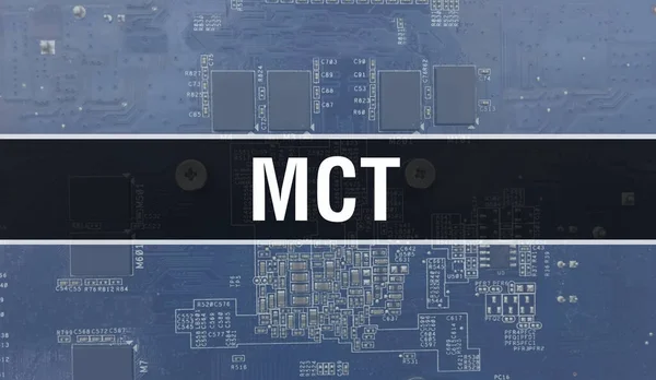 在电路板上配备电子集成电路的Mct概念 Mct与计算机芯片在电路板抽象技术背景和芯片在集成电路上的紧密相连 Mct Backgroun — 图库照片