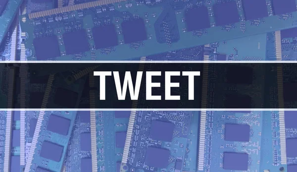 Concepto Tweet Con Placa Base Ordenador Tweet Texto Escrito Tecnología —  Fotos de Stock