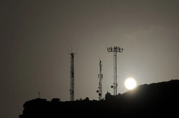 Einige silhouettierte Antennen — Stockfoto