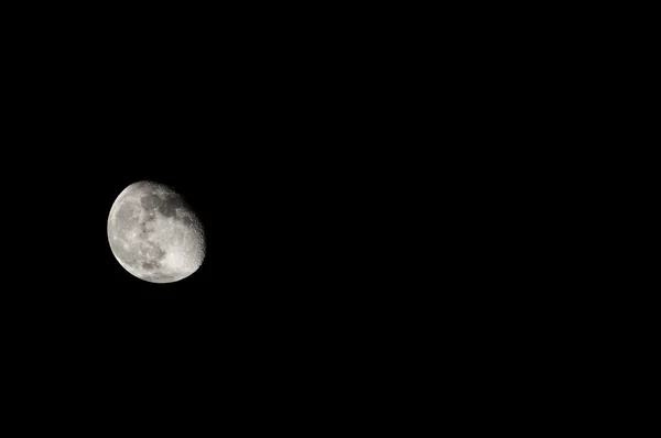 ほぼ満月 — ストック写真