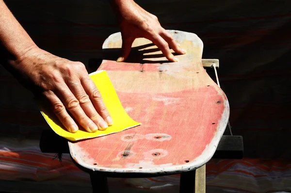 Restore an Old Skateboard — Stock Photo, Image