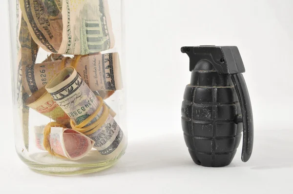 Pieniądze dla koncepcji wojny — Zdjęcie stockowe