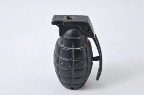 Чёрная ручная граната — стоковое фото