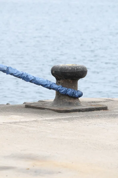 Mooring on a Pier — Stock Photo, Image