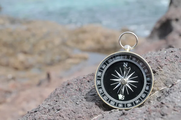 Compass and Ocean - Orientation Concept — Stock Photo, Image