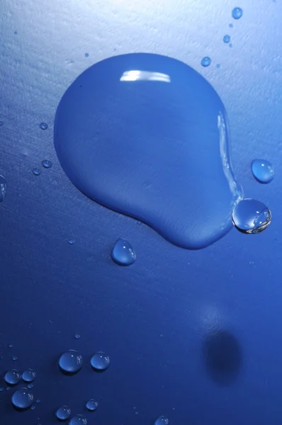 Gotas de agua azul — Foto de Stock