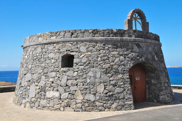 Bunker grigio su un cielo blu — Foto Stock