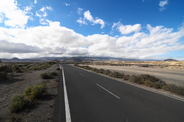 Strada solitaria — Foto Stock