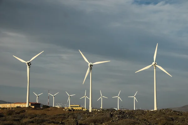 Generatore di energia turbina eolica — Foto Stock