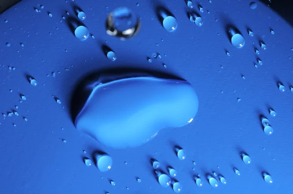 Gotas de agua azul — Foto de Stock