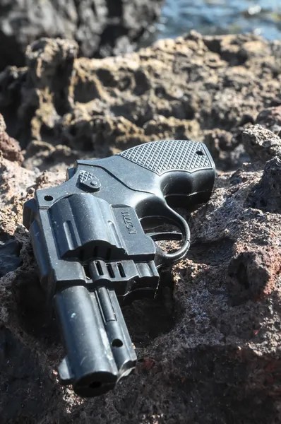 Revolverpistole aus Kunststoff — Stockfoto