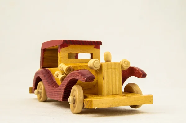 Jouet en bois Voiture rouge et jaune — Photo