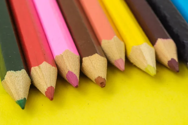 Nuove matite colorate strutturate — Foto Stock