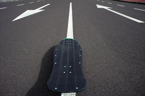 Estilo Vintage Longboard Negro monopatín —  Fotos de Stock