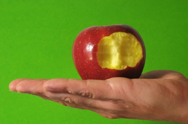 Manzana roja mordida — Foto de Stock