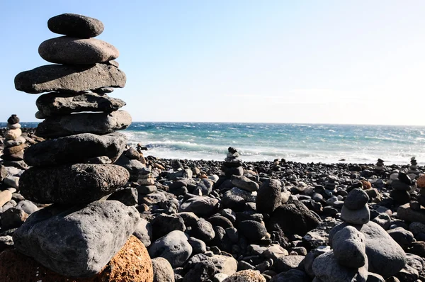 Les pyramides traditionnelles bouddhistes en pierre — Photo