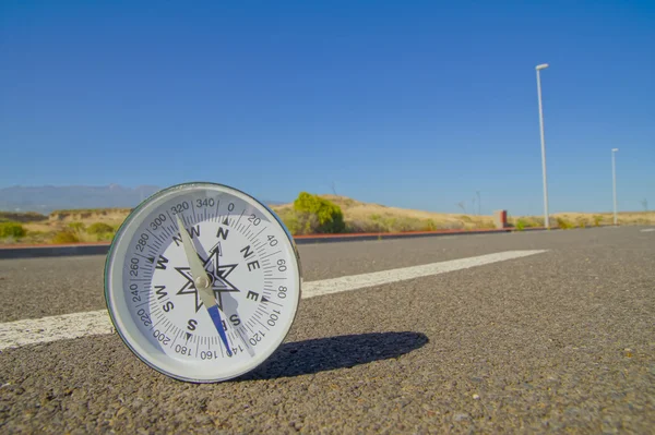 Compass on the Road — Stock Photo, Image