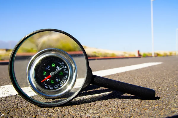 Compass on the Road — Stock Photo, Image