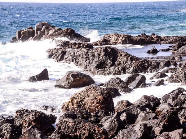 Formación Lava Basáltica Cerca Costa Del Océano — Foto de Stock