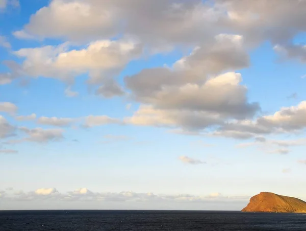 Spanya Nın Tenerife Kanarya Adalarındaki Atlantik Okyanusu Üzerindeki Bulutlar — Stok fotoğraf