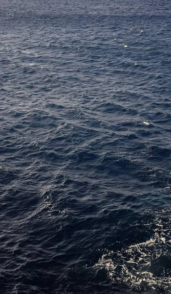 Hladině Oceánu Textury Tmavě Modré Vody Vlnami — Stock fotografie
