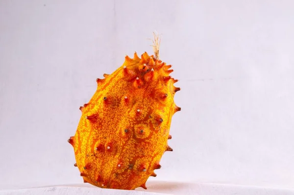 Kiwano Cucumis Metuliferus Egzotik Sebze Tropikal Turuncu Meyve — Stok fotoğraf