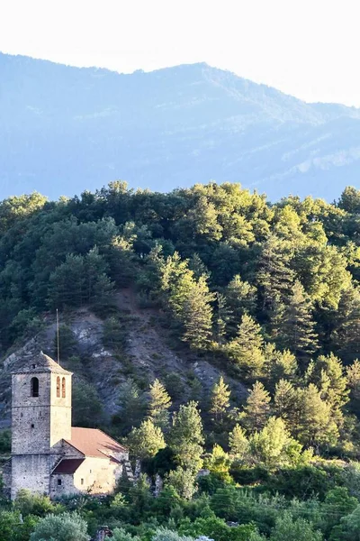 Église Dans Les Montagnes Photo Arrière Plan Image Numérique — Photo