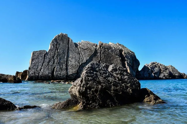 Particolare Rocce Nude Causa Della Bassa Marea Sulla Spiaggia Arnia — Foto Stock