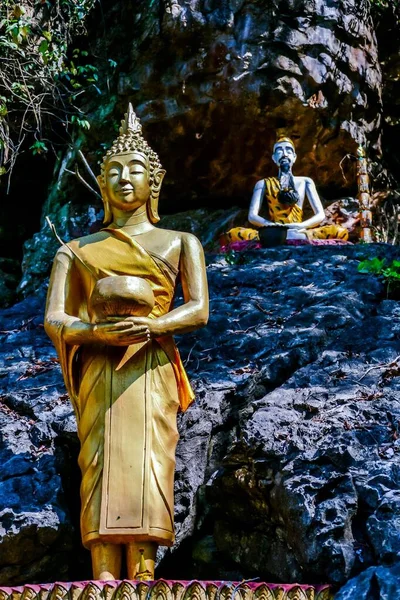 Άγαλμα Του Βούδα Στην Ταϊλάνδη Όμορφη Ψηφιακή Φωτογραφία Εικόνα — Φωτογραφία Αρχείου