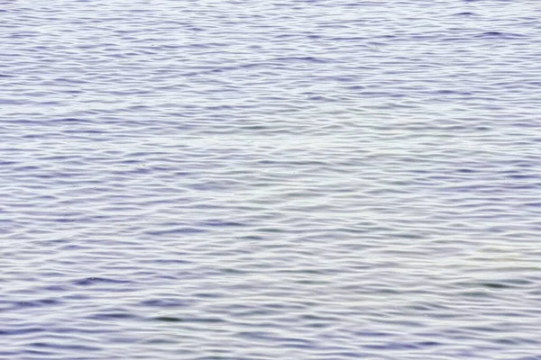 Blauw Wateroppervlak Met Rimpelingen — Stockfoto