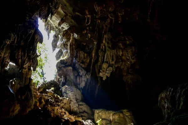 Hermosa Vista Cueva Las Montañas —  Fotos de Stock