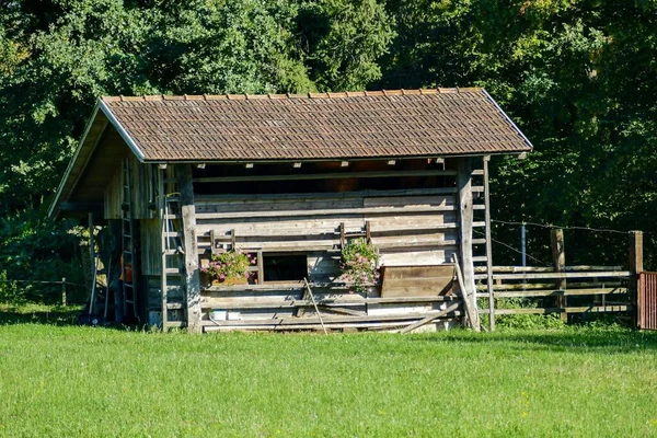 村の古い木造住宅 — ストック写真