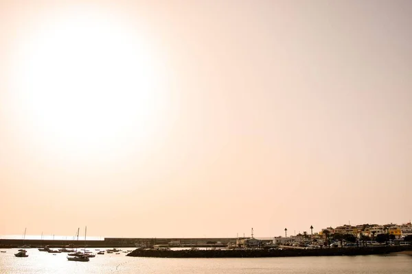 Schöner Sonnenuntergang Über Dem Meer — Stockfoto