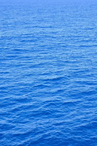 Blauw Wateroppervlak Met Golven — Stockfoto