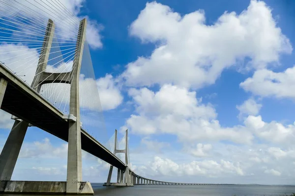 Moderna Ponte Cabo Cidade Lisboa Portugal — Fotografia de Stock