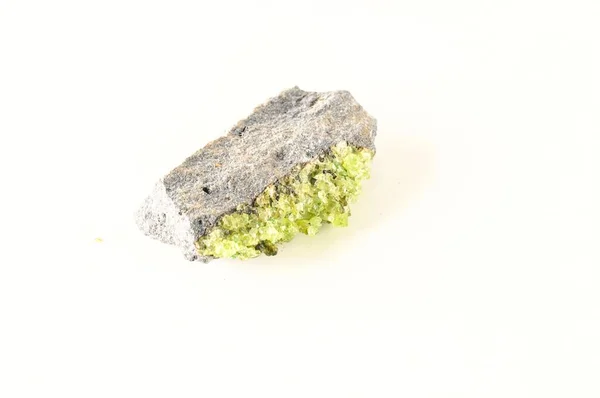 Macro Piedra Mineral Aislada Sobre Fondo Blanco —  Fotos de Stock
