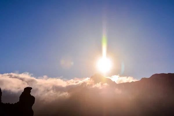 Schöner Sonnenuntergang Mit Wolken Sonnenaufgang Sonnenstrahlen — Stockfoto