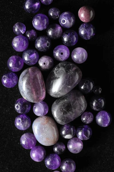 Purple Beads Black Background — Zdjęcie stockowe