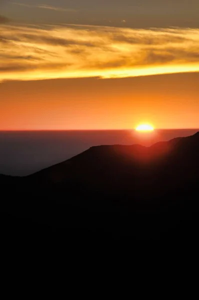 Krásný Západ Slunce Nad Horami — Stock fotografie
