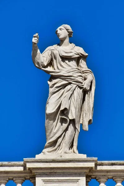 Estatua Fondo Del Cielo Roma Italia —  Fotos de Stock