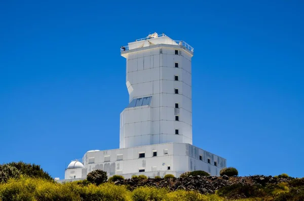 建筑观测台望远镜 — 图库照片