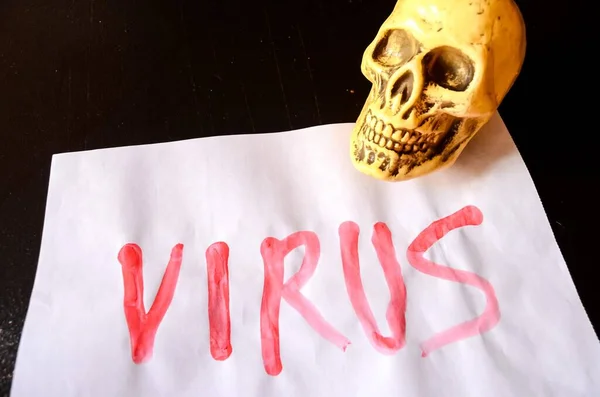 Calavera Con Nota Virus Escritura Mano — Foto de Stock