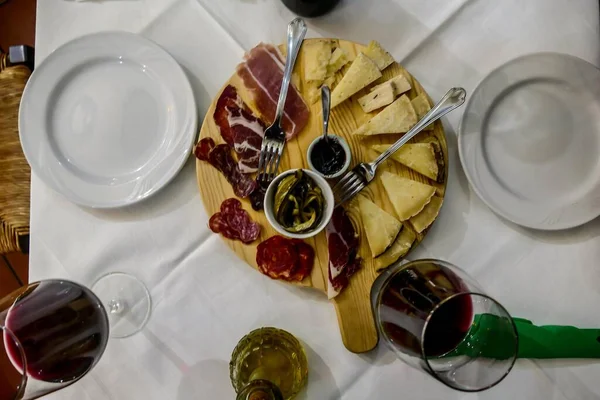 Table Served Wine Cheese Meat — Stock Photo, Image