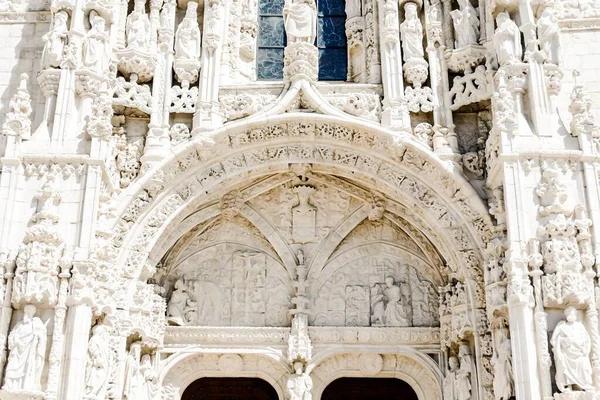 バルセロナのゴシック様式の教会の神聖な中心部の大聖堂 — ストック写真